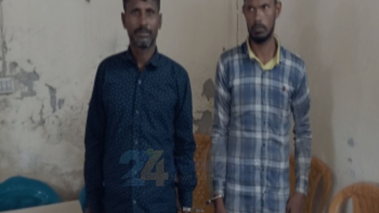 কালামপুরে চেকপোস্টে ধরা পড়ল পিকআপ, সাড়ে ৫২ কেজি গাঁজাসহ আটক ৪